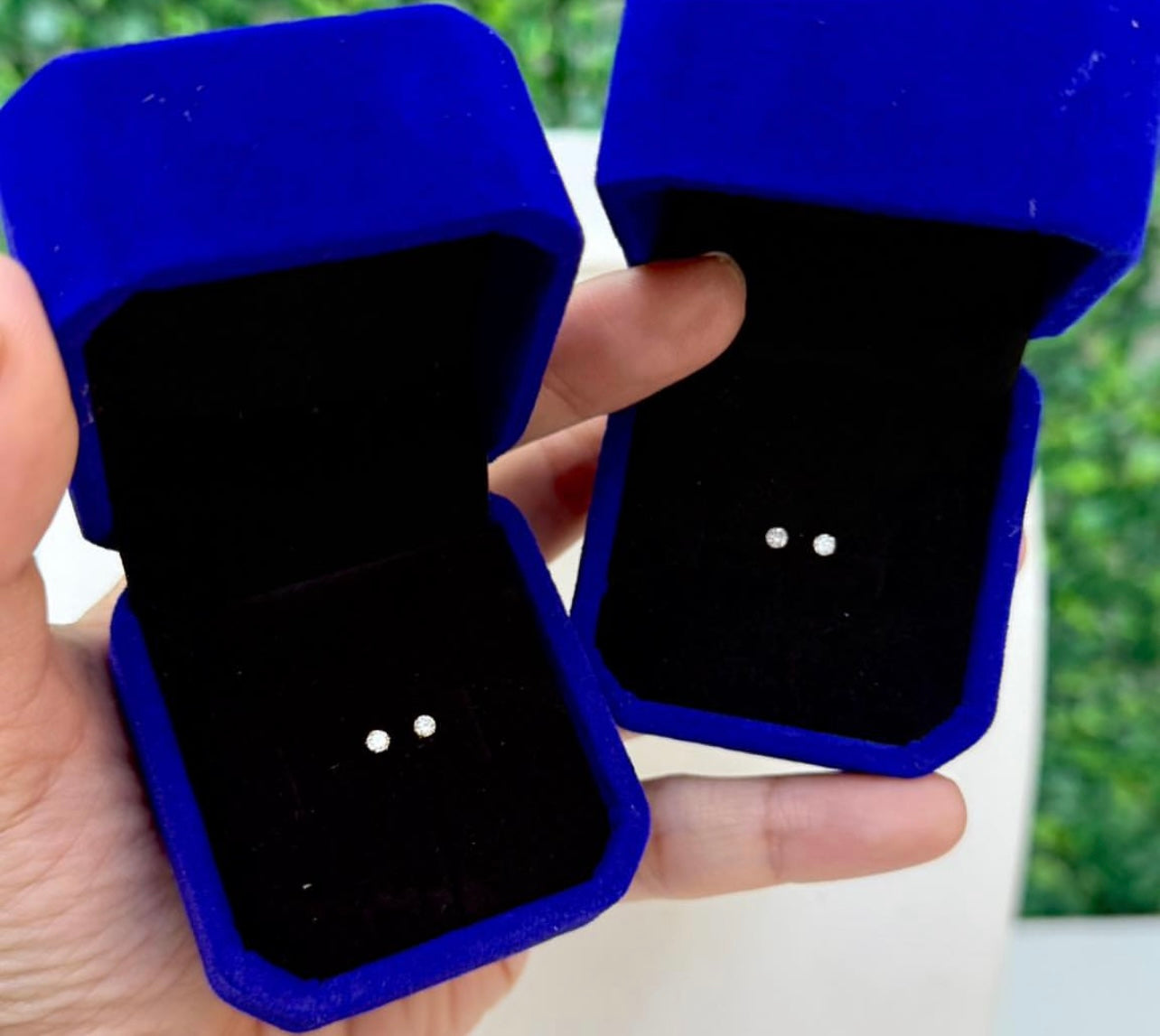 Diamond baby stud earrings WG