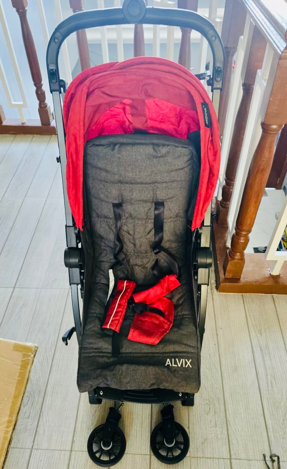 Akeeva baby stroller