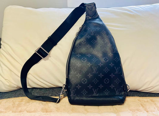 Louis Vuitton Men's Bag